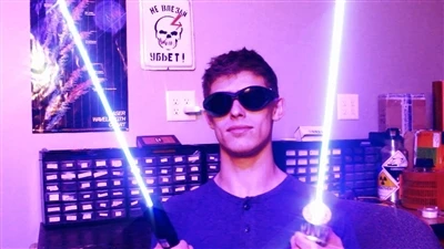 Pelydr Laser Glas Niwed i'r Llygaid ac Amddiffyniad